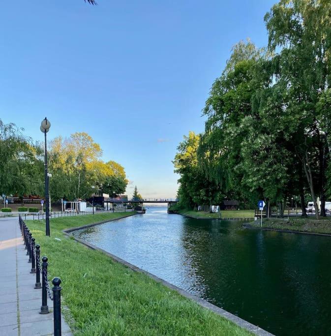 Apartamento Piekny Apartament Z Widokiem Na Jezioro Niegocin Giżycko Exterior foto